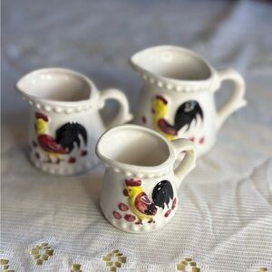 Vintage Rooster Themed Creamer Set